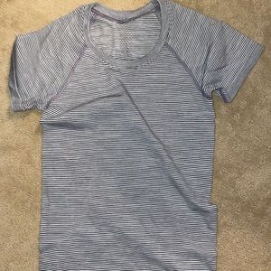 LuluLemon Size 2 Swiftly Tech Shirt